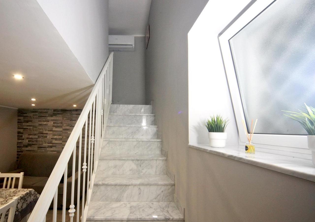 דירות נאפולי La Casa Di Helena מראה חיצוני תמונה